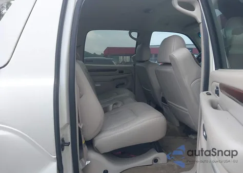 2002 Cadillac Escalade Ext Standard z USA, uszkodzony, nr VIN 3GYEK63N62G275469